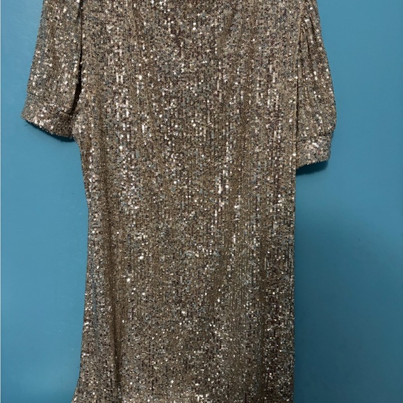 Gold Sequin Short Sleeve Dress - Picture 4 of 4